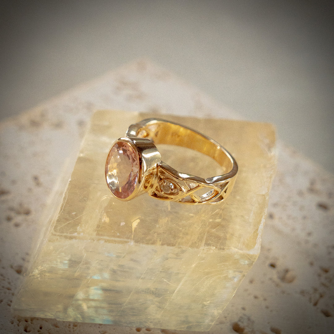 9crt Gold Avalon Ring - Morganite