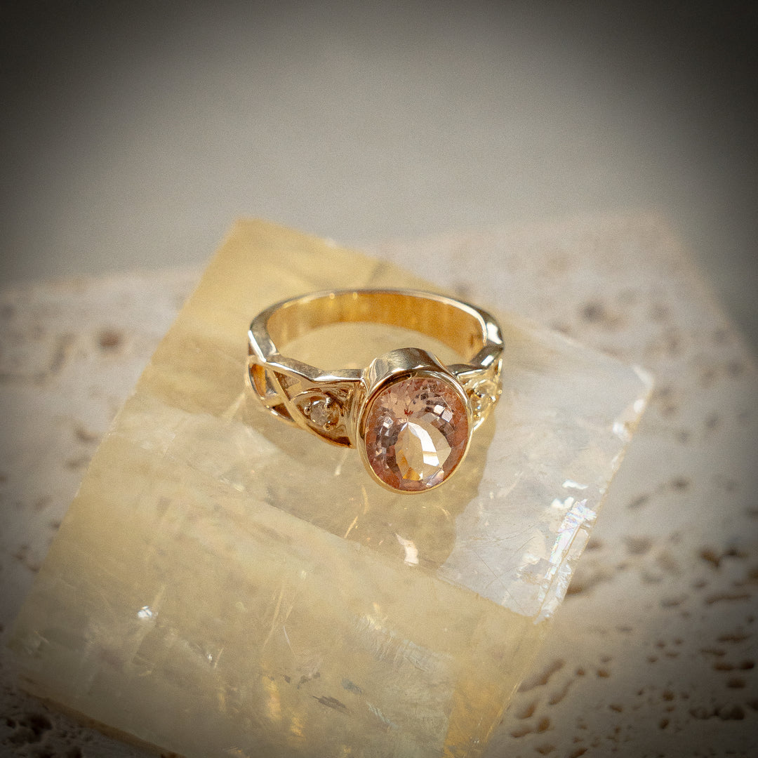 9crt Gold Avalon Ring - Morganite