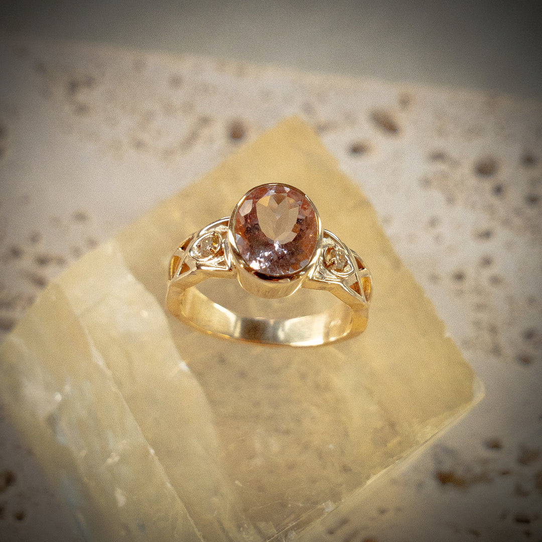 9crt Gold Avalon Ring - Morganite