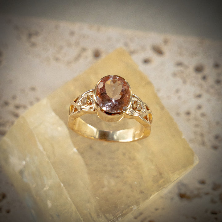 9crt Gold Avalon Ring - Morganite