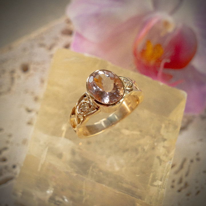9crt Gold Avalon Ring - Morganite