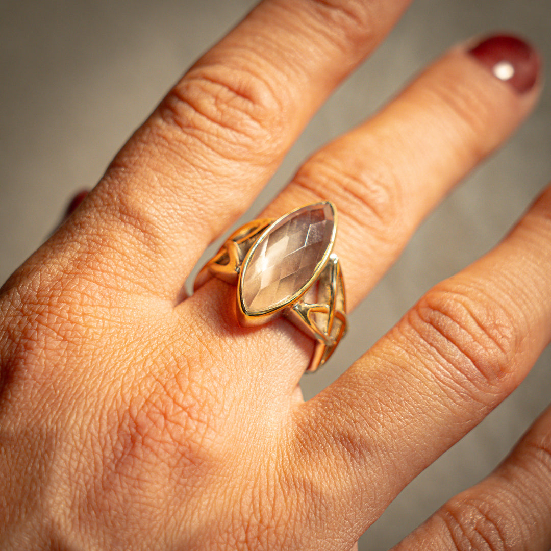 Faceted Infinity Knot Ring Gold Tektite Celtic Silver Gold USA UK Moldavite Esoteric Healing Spiritual Sacred Ethical Gemstone Glastonbury