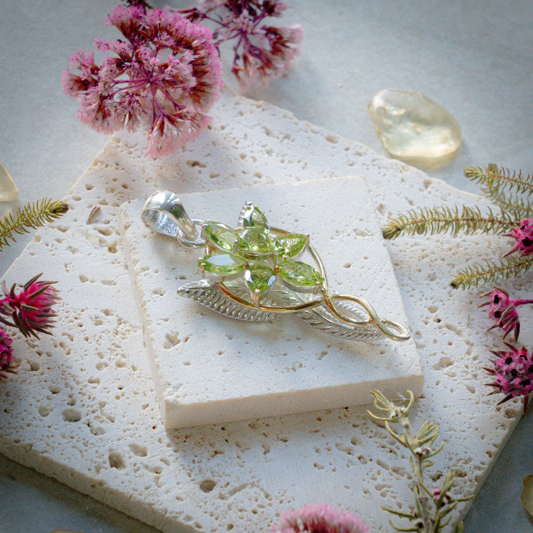 Peridot Elvenstar Pendant